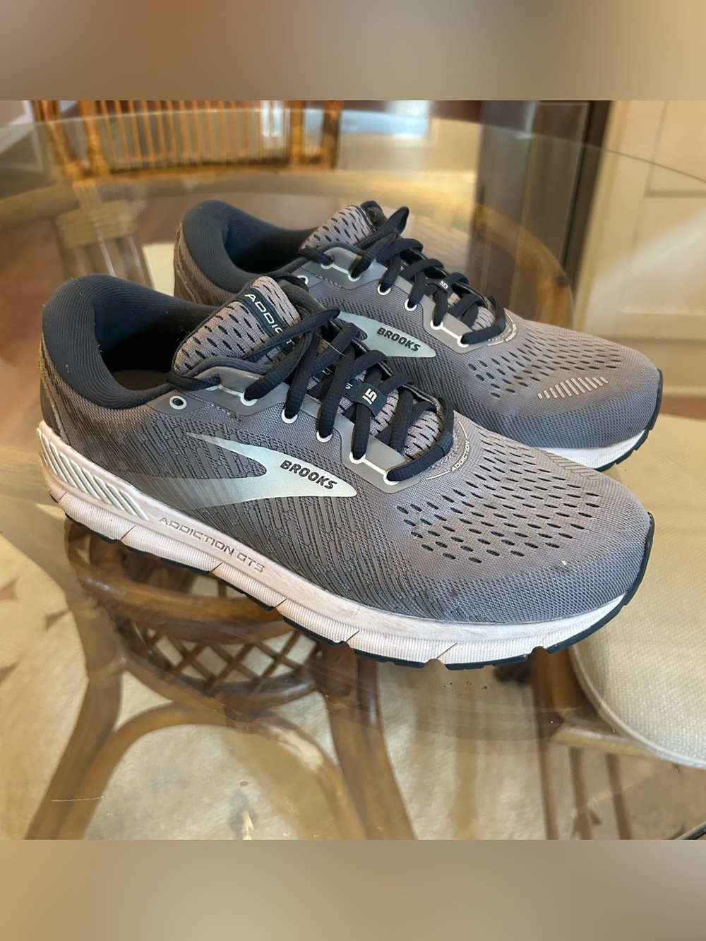 Brooks sneakers size W11 / M9.5